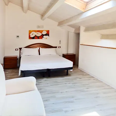 Alloggi Al Verdi 招待所 费拉拉