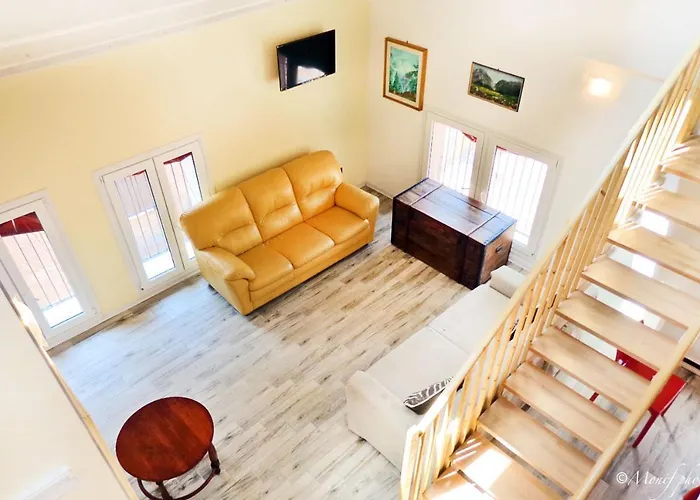 Alloggi Al Verdi 招待所 费拉拉